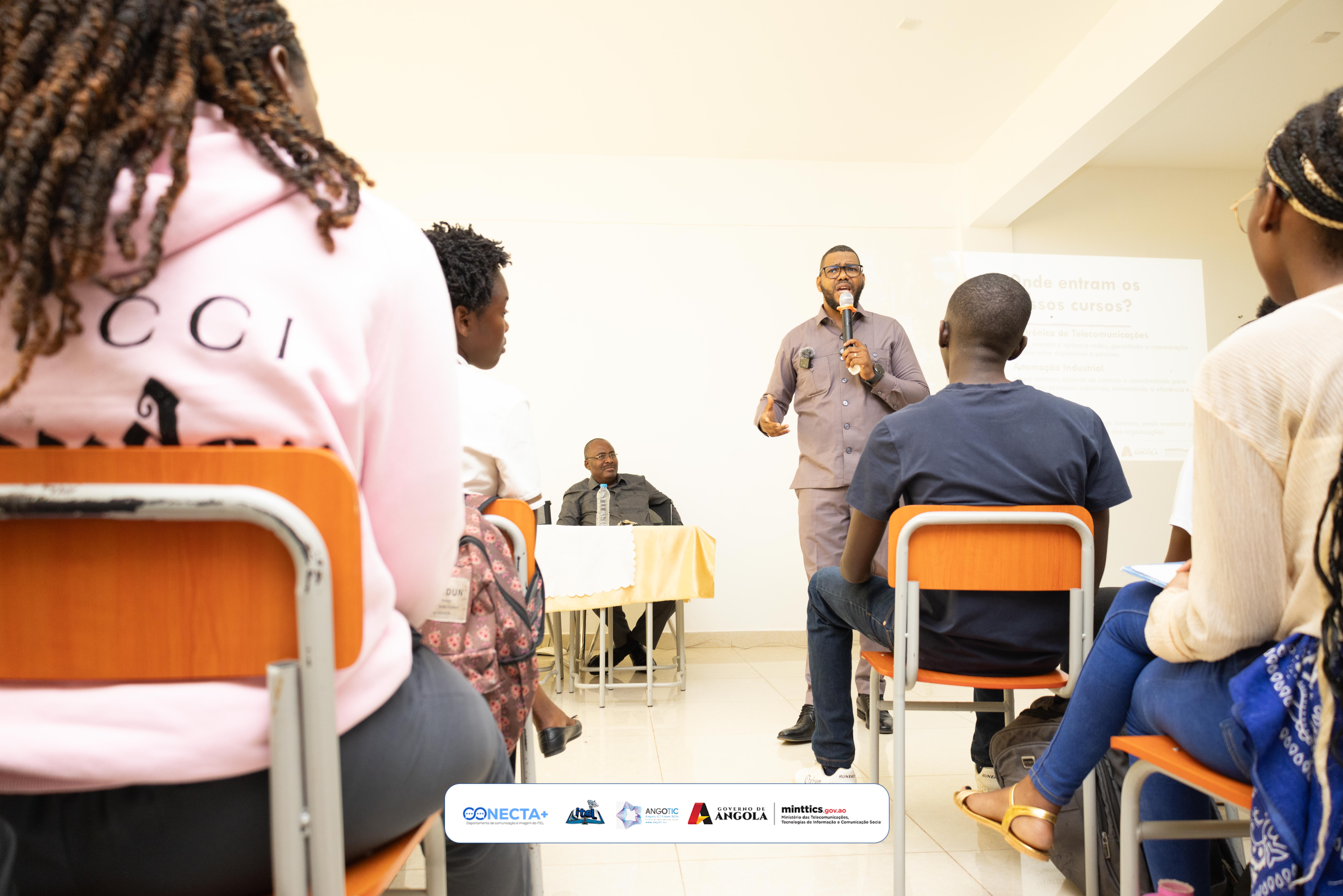 JOVENS DEVEM LIDERAR A TRANSFORMAÇÃO DIGITAL EM ANGOLA, DEFENDE DIRECTOR DO ITEL